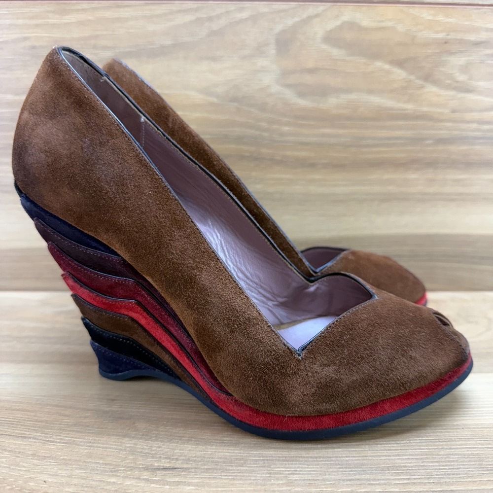 MIU MIU Y2K Wave Wedge Peep Toe Pumps Womens 7 EU 37 Brown Suede Boho Artesian